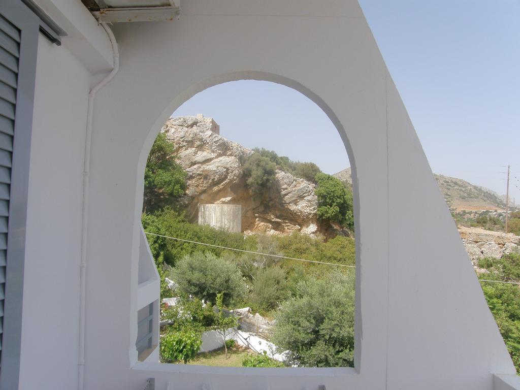 Megim Hotel باليوخورا المظهر الخارجي الصورة