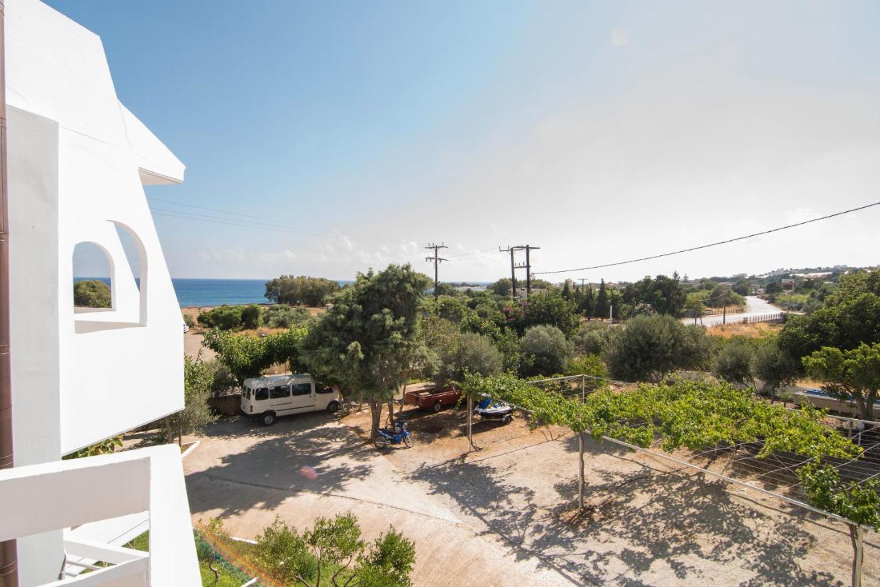 Megim Hotel باليوخورا المظهر الخارجي الصورة